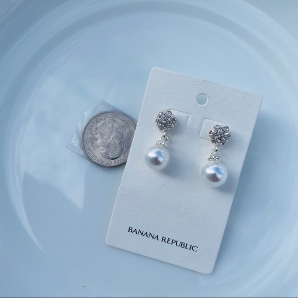 Banana Republic Jewelry - Banana republic earrings